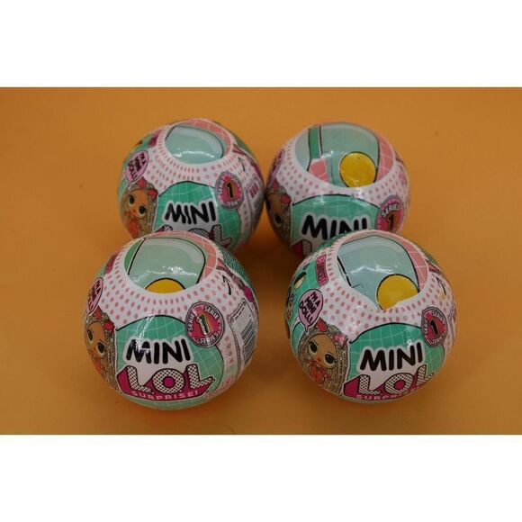 LOL Surprise! MINI FAMILY Series 1 MYSTERY BALL 5+ Surprises 2021 New Lot Of 4 - Picture 1 of 7